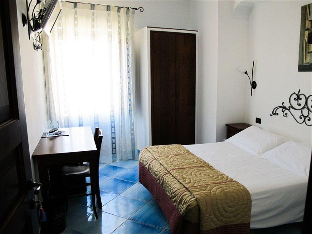 Hotel Corallo Sperlonga (Adults Only) Exterior photo