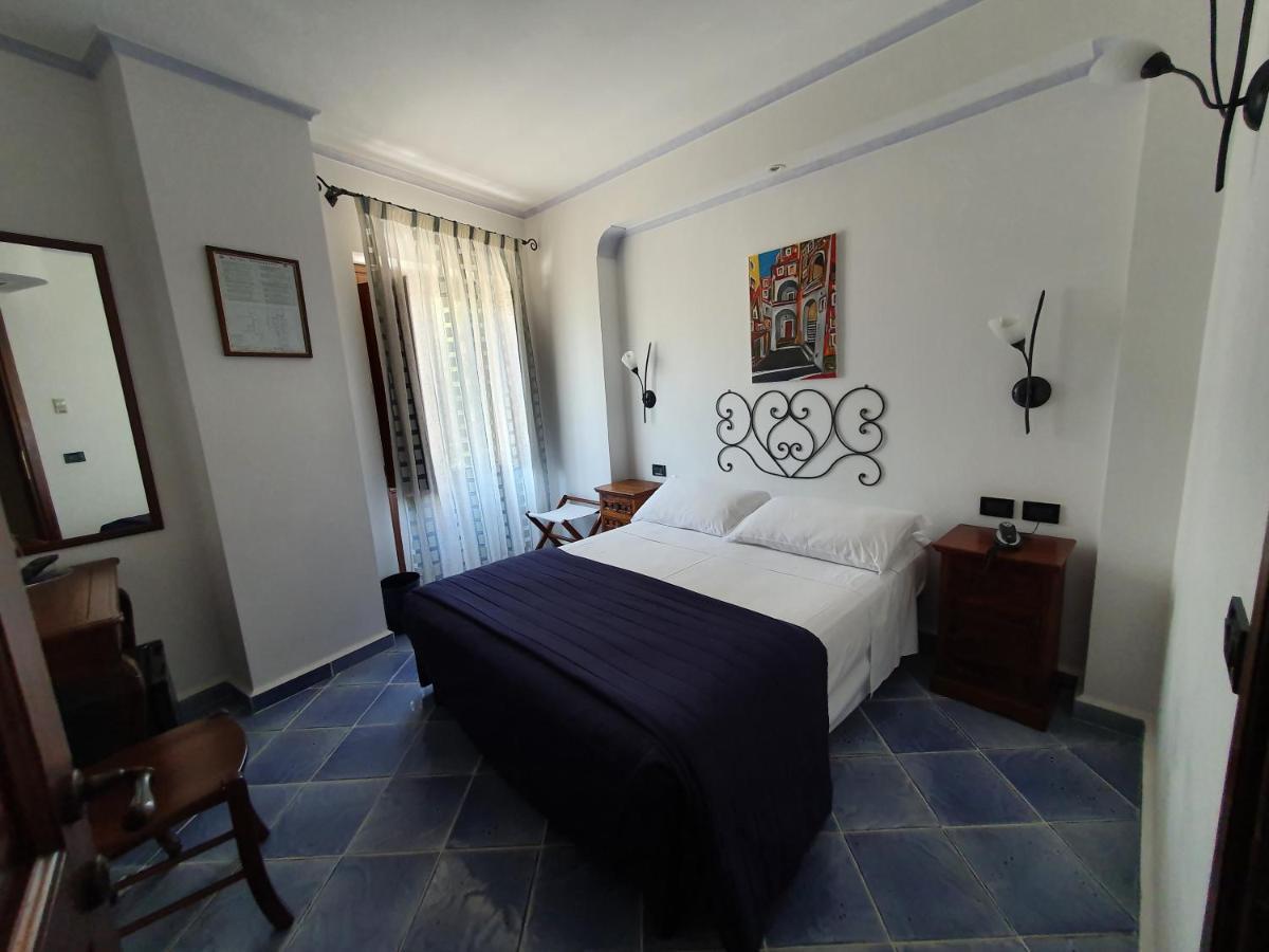 Hotel Corallo Sperlonga (Adults Only) Exterior photo